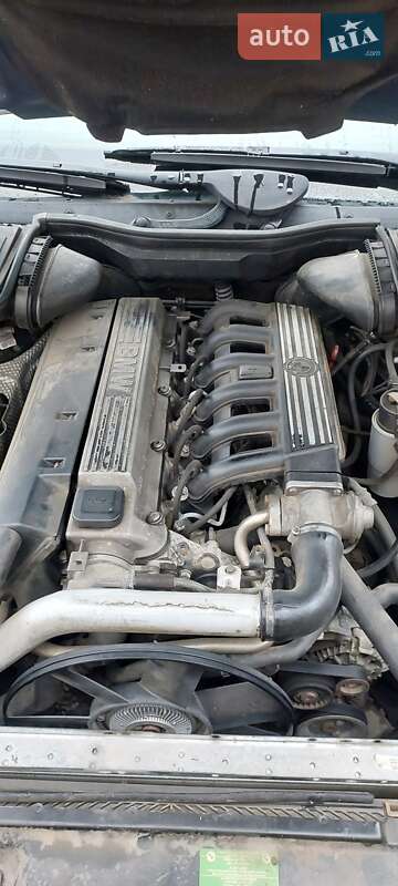 Седан BMW 5 Series 1999 в Кропивницькому