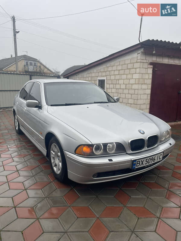 BMW 5 Series 2003