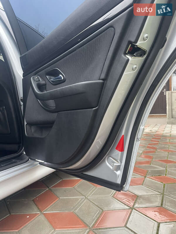 Седан BMW 5 Series 2003 в Вінниці