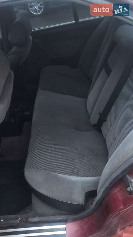 Седан BMW 5 Series 1990 в Жидачові