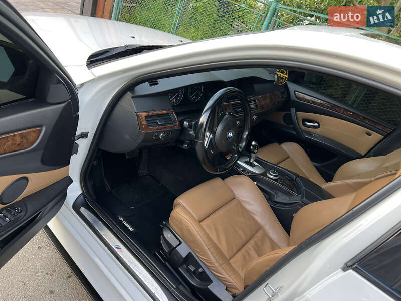Седан BMW 5 Series 2008 в Ужгороді