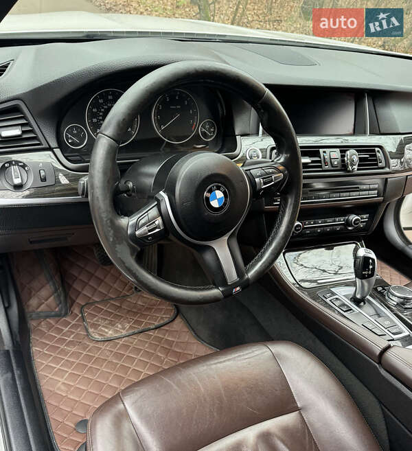 Седан BMW 5 Series 2015 в Новомосковске