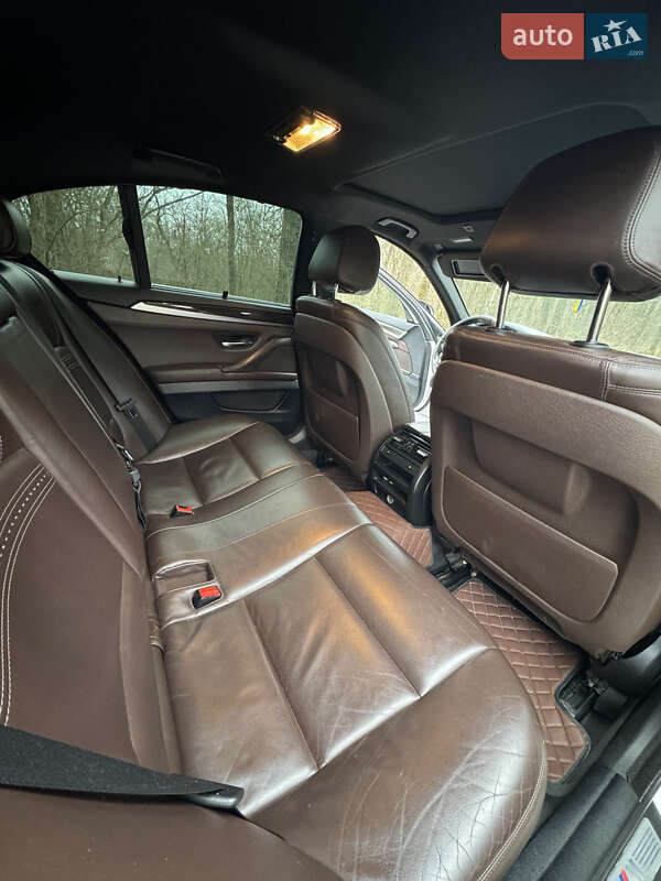 Седан BMW 5 Series 2015 в Новомосковске