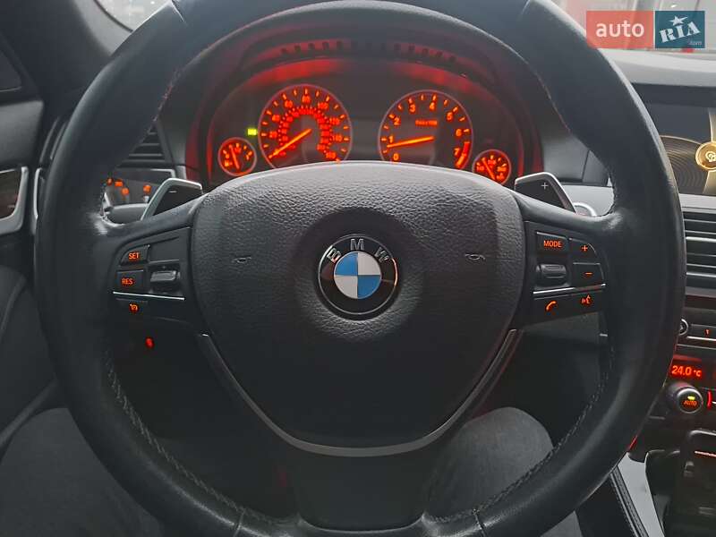 Седан BMW 5 Series 2015 в Києві