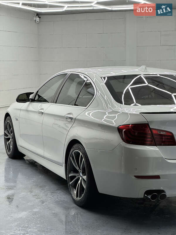 Седан BMW 5 Series 2013 в Кременчуге