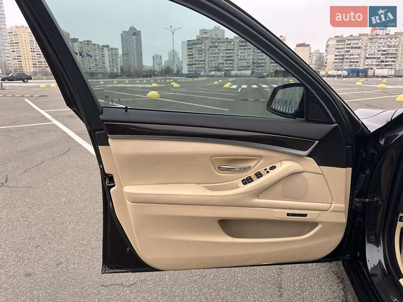 Седан BMW 5 Series 2014 в Києві