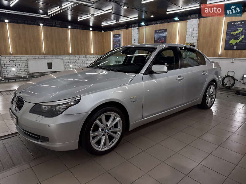 Седан BMW 5 Series 2009 в Киеве