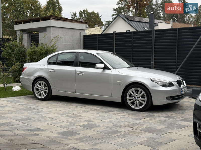 Седан BMW 5 Series 2009 в Киеве