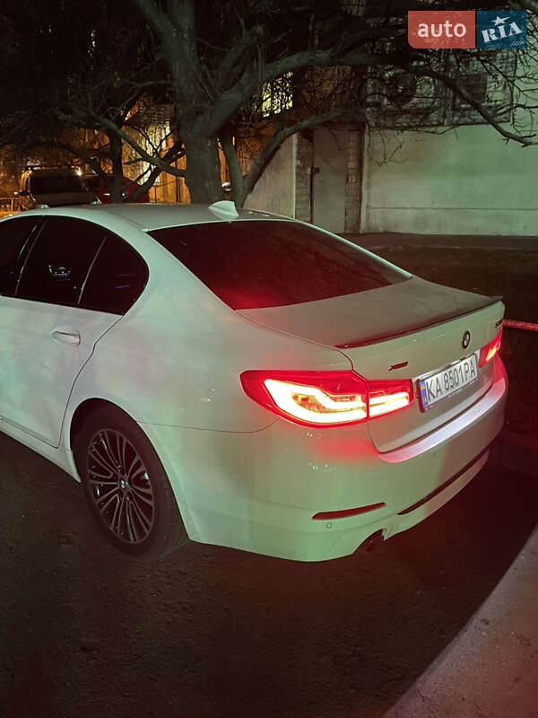 Седан BMW 5 Series 2018 в Киеве