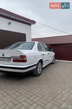 Седан BMW 5 Series 1993 в Бобрке