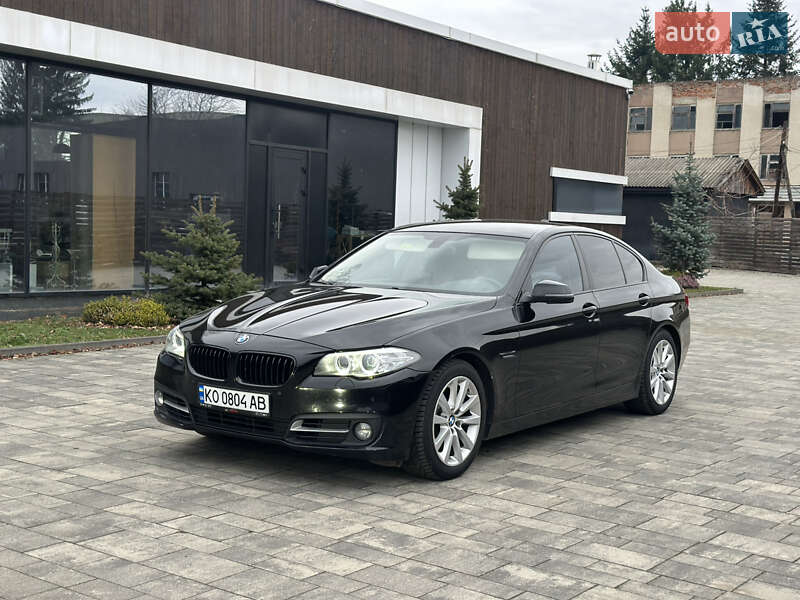 Седан BMW 5 Series 2013 в Ужгороді