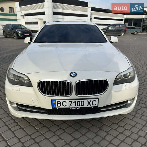 Седан BMW 5 Series 2011 в Львові