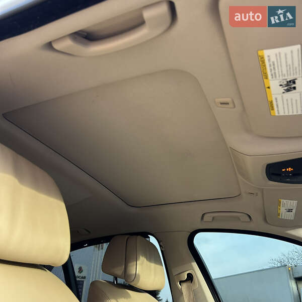 Седан BMW 5 Series 2011 в Львові