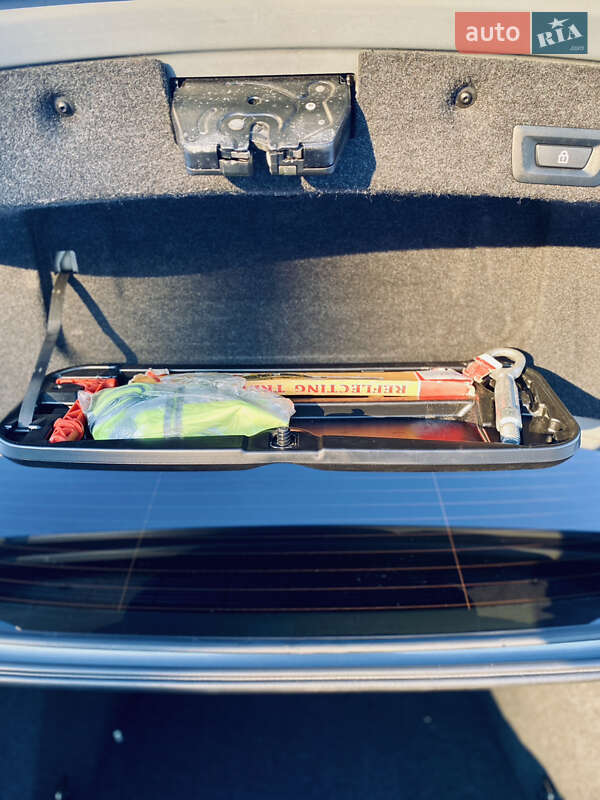 Седан BMW 5 Series 2010 в Кореці фото 28 Седан BMW 5 Series 2010 в Кореці