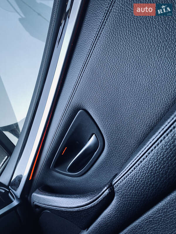 Седан BMW 5 Series 2010 в Кореці фото 38 Седан BMW 5 Series 2010 в Кореці