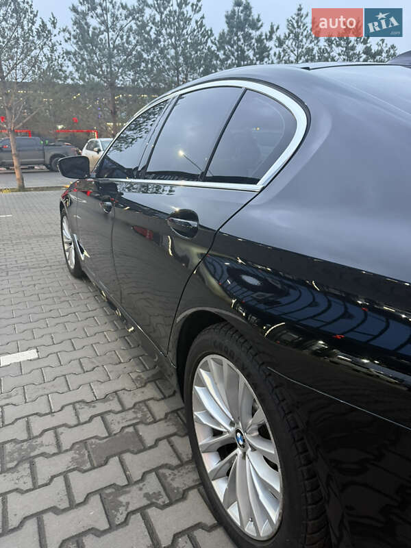 Седан BMW 5 Series 2020 в Киеве