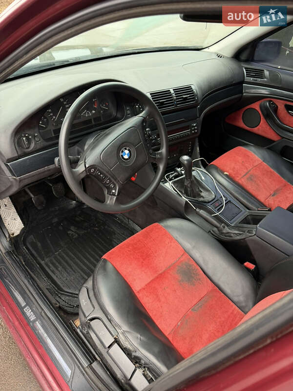 Седан BMW 5 Series 1997 в Тростянці