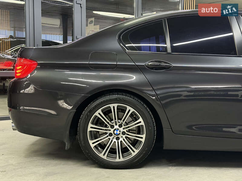Седан BMW 5 Series 2012 в Одесі