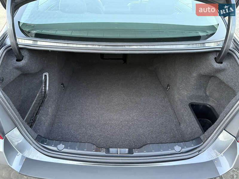 Седан BMW 5 Series 2016 в Ковеле