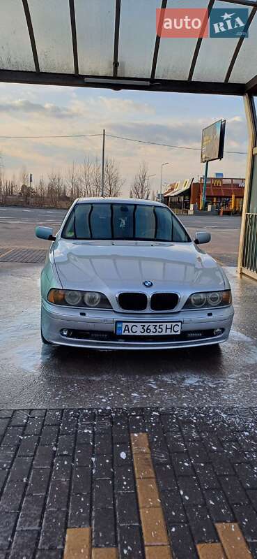 BMW 5 Series 2001
