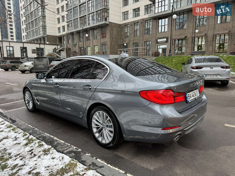 Седан BMW 5 Series 2018 в Киеве
