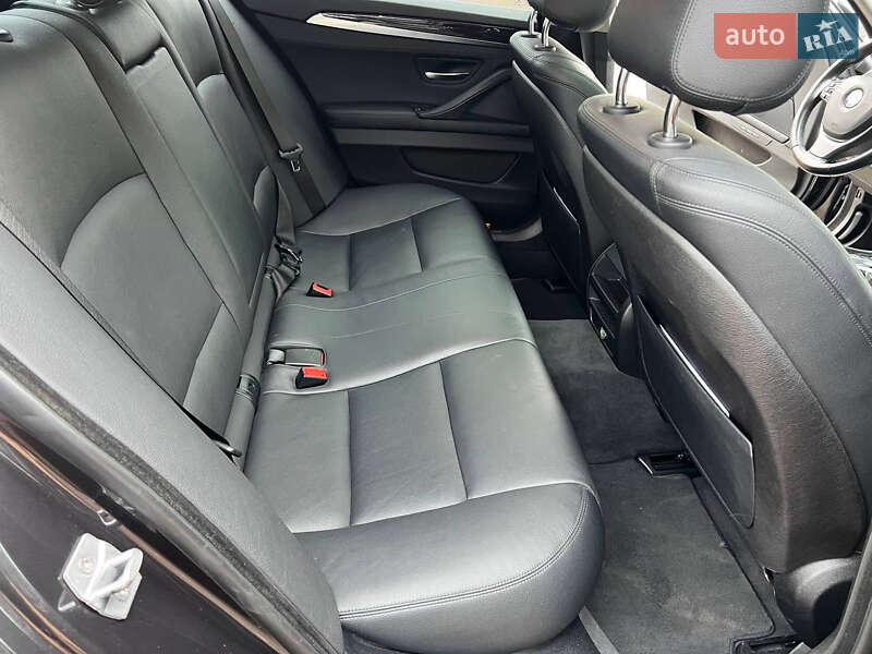 Седан BMW 5 Series 2015 в Житомирі