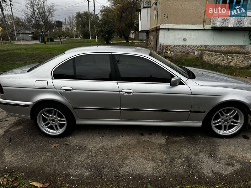Седан BMW 5 Series 1999 в Болграді