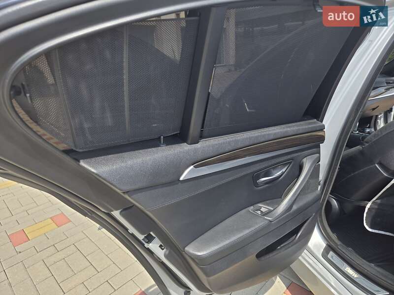 Седан BMW 5 Series 2015 в Мукачевому