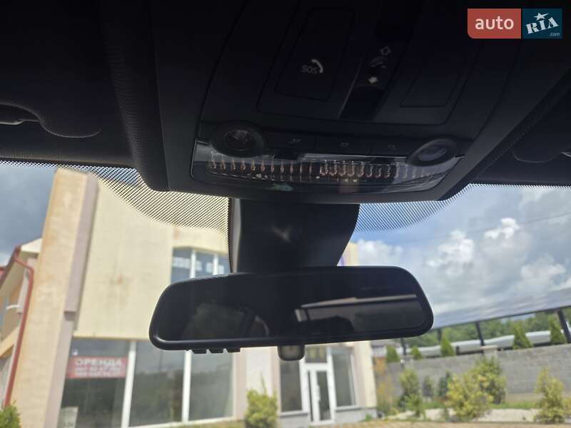 Седан BMW 5 Series 2015 в Мукачевому