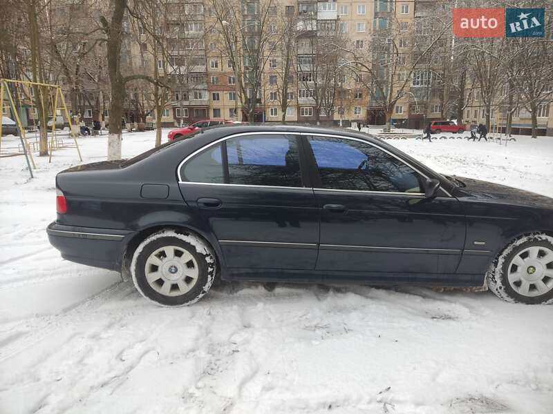 Седан BMW 5 Series 2000 в Кривому Розі