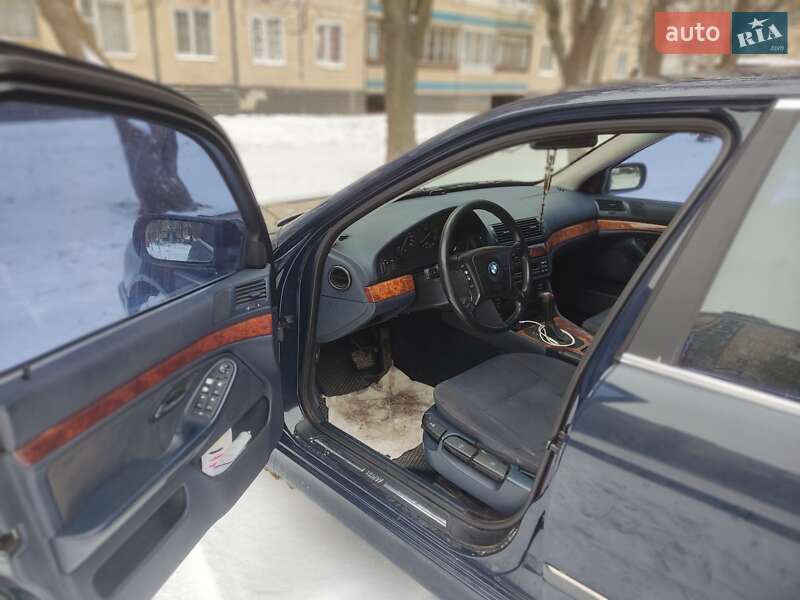 Седан BMW 5 Series 2000 в Кривому Розі