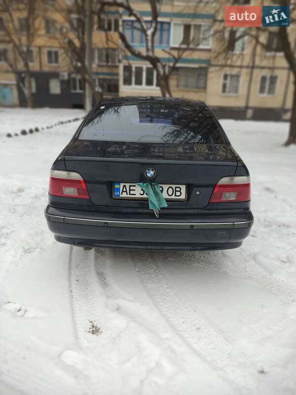Седан BMW 5 Series 2000 в Кривому Розі