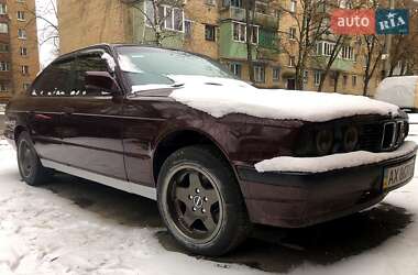 Седан BMW 5 Series 1991 в Киеве