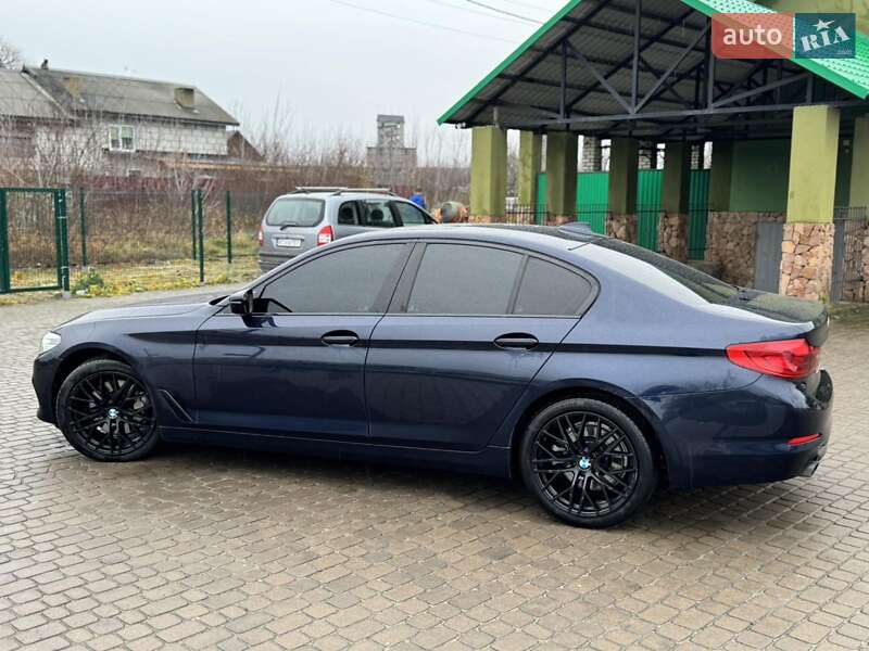 Седан BMW 5 Series 2017 в Камне-Каширском
