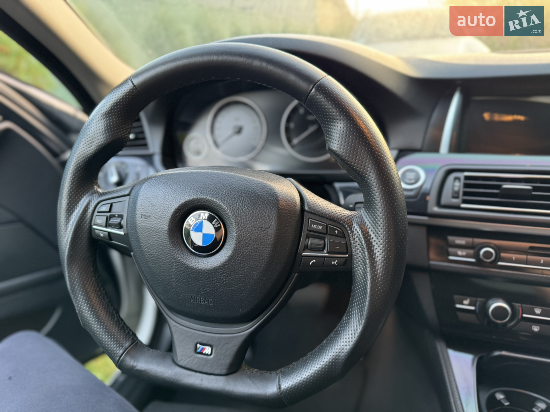2011 BMW 5er - мініатюра 11