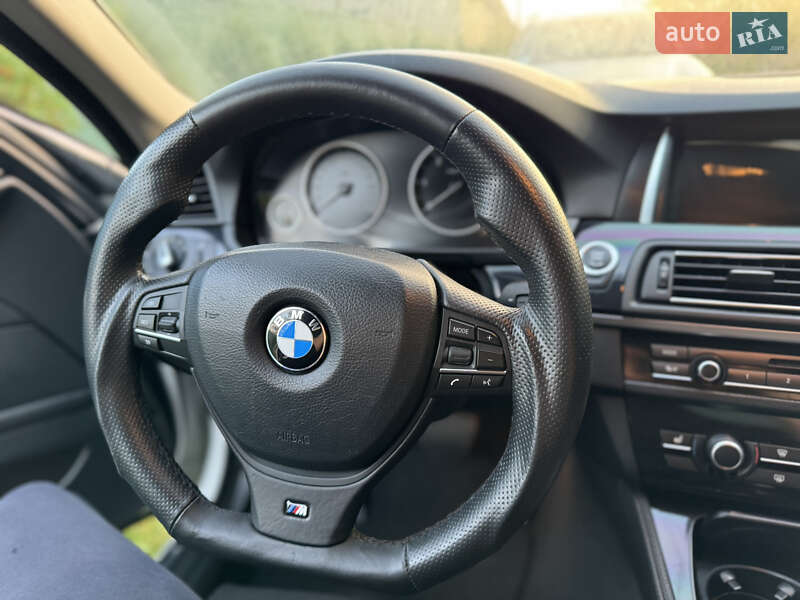 Седан BMW 5 Series 2011 в Сторожинце