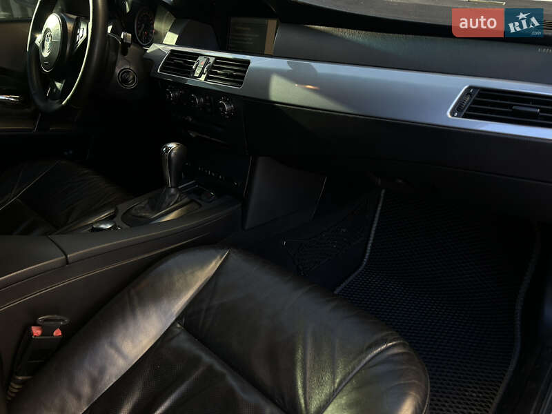 Седан BMW 5 Series 2003 в Николаеве