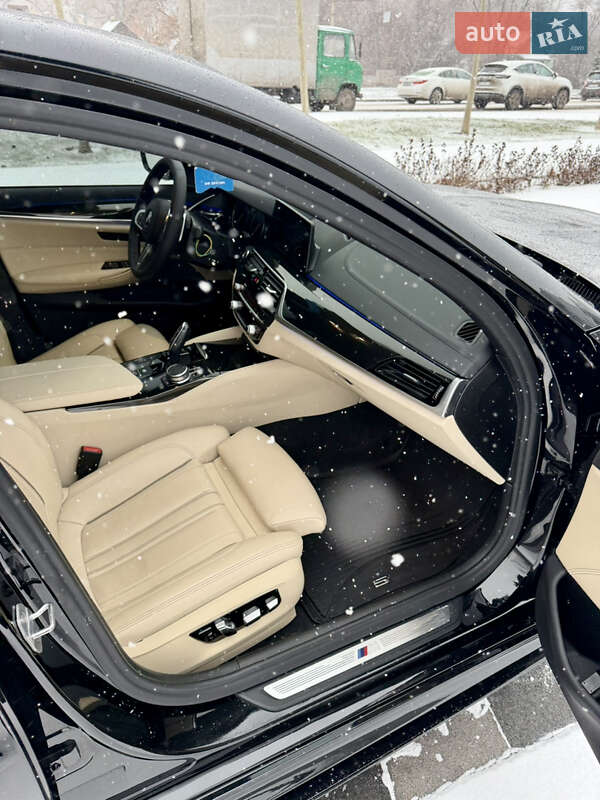 Седан BMW 5 Series 2017 в Дніпрі фото 14 Седан BMW 5 Series 2017 в Дніпрі