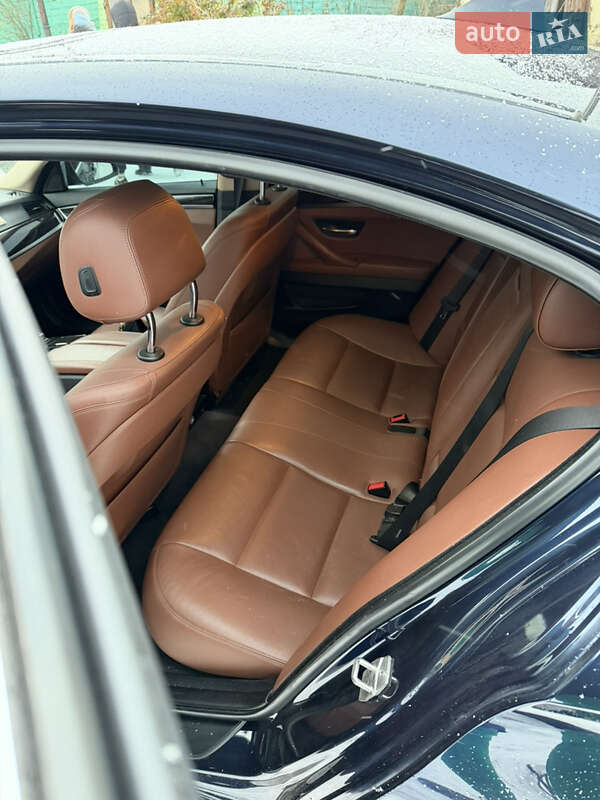 Седан BMW 5 Series 2015 в Луцьку