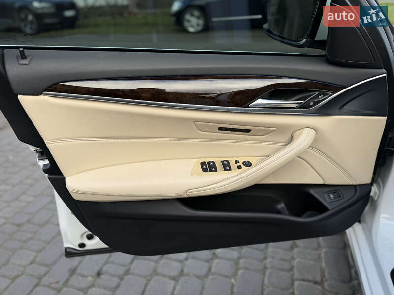 Седан BMW 5 Series 2018 в Львові фото 30 Седан BMW 5 Series 2018 в Львові