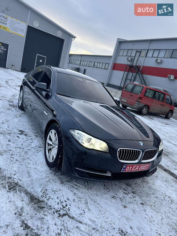 Седан BMW 5 Series 2013 в Нововолинську