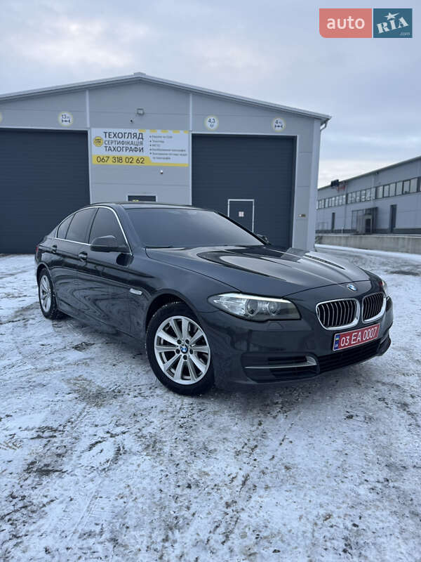 Седан BMW 5 Series 2013 в Нововолинську