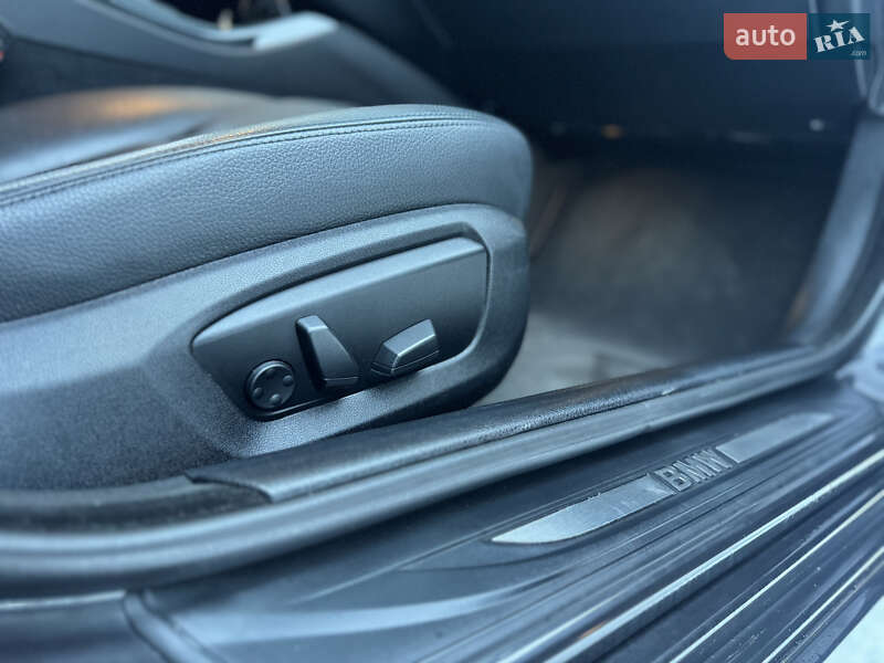 Седан BMW 5 Series 2013 в Нововолинську