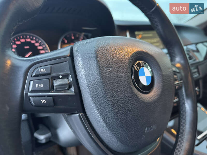 Седан BMW 5 Series 2013 в Нововолинську