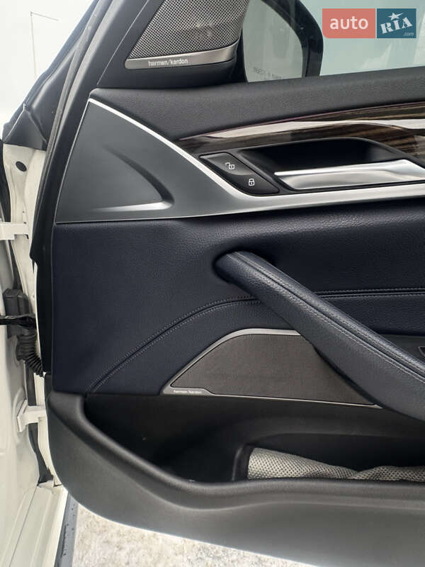 Седан BMW 5 Series 2018 в Киеве фото 10 Седан BMW 5 Series 2018 в Киеве