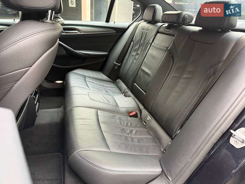 Седан BMW 5 Series 2017 в Киеве
