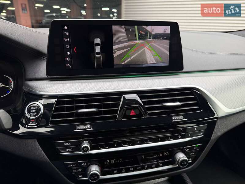 Седан BMW 5 Series 2017 в Киеве