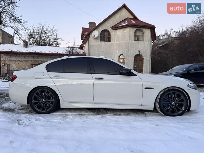 Седан BMW 5 Series 2015 в Львові