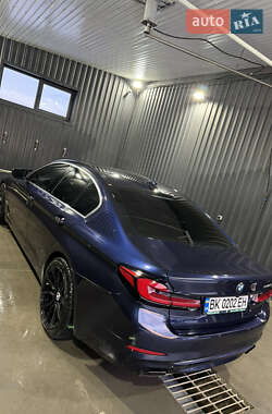 Седан BMW 5 Series 2017 в Сарнах