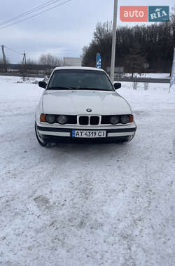 Седан BMW 5 Series 1990 в Чорткове